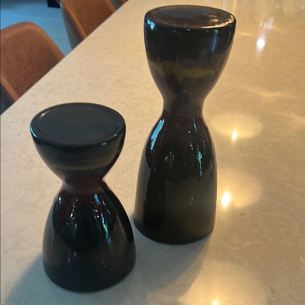Elegant Black and Brown Hourglass Set